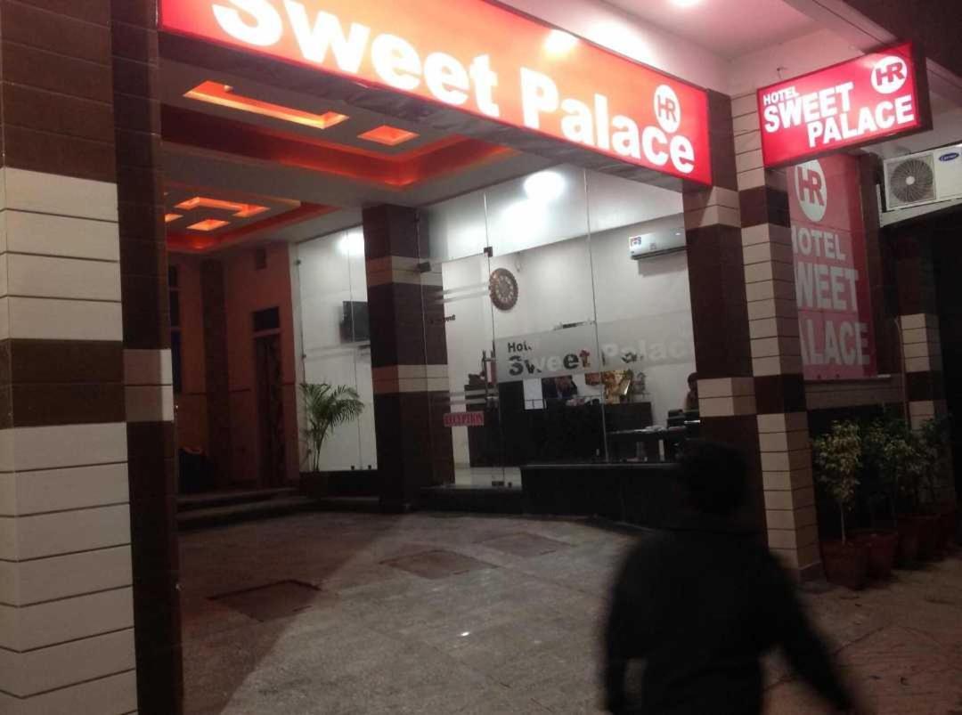 Hotel O Sweet Palace 뉴델리 외부 사진