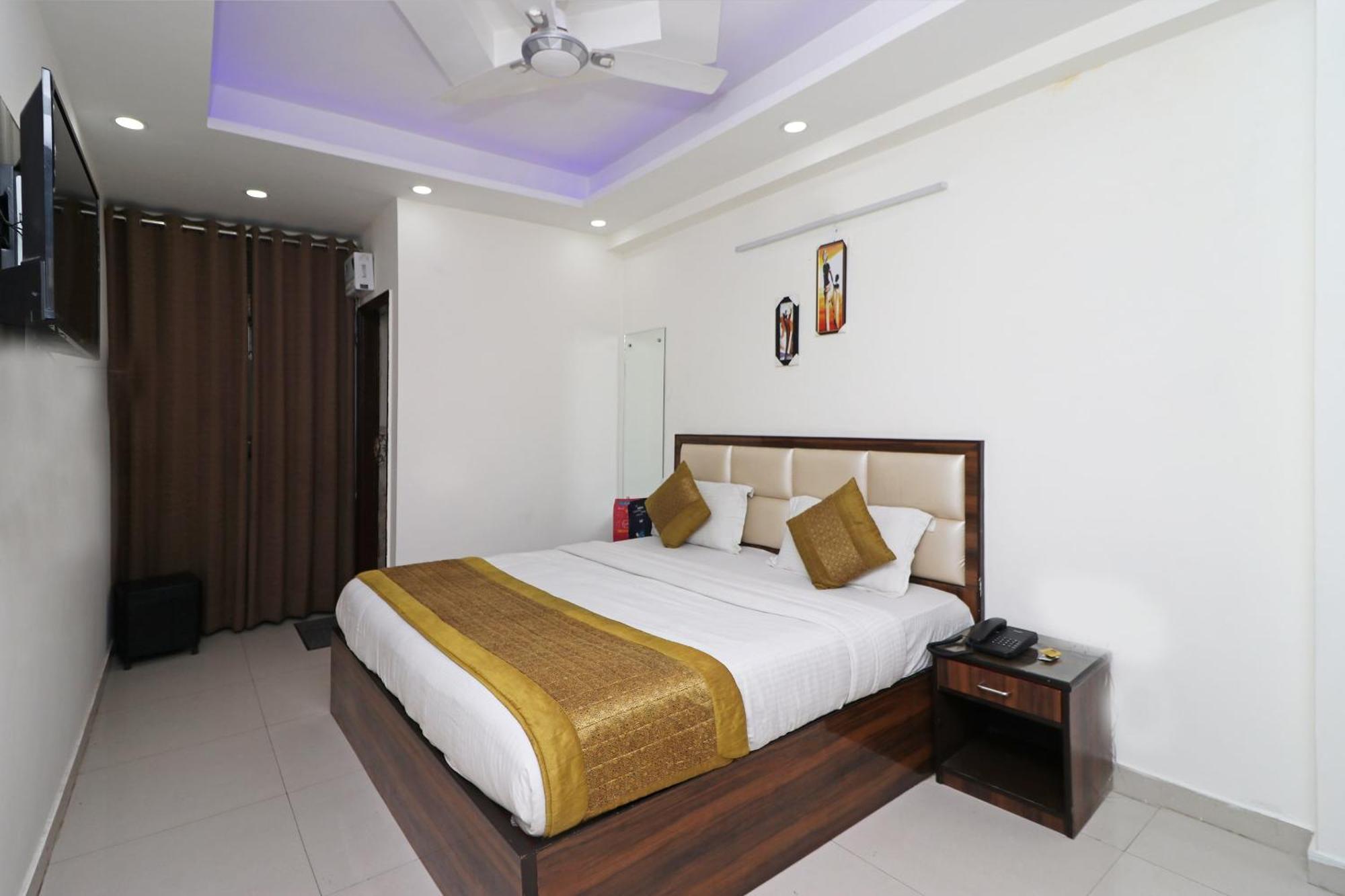 Hotel O Sweet Palace 뉴델리 외부 사진